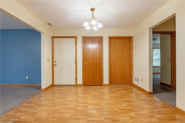 Building Photo - 2919 Cliftmont Ave NE