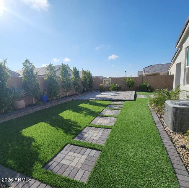 Building Photo - 40145 W Hillman Dr