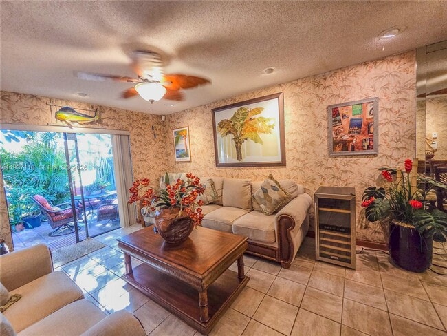 Building Photo - 8044 NW 41 Ct