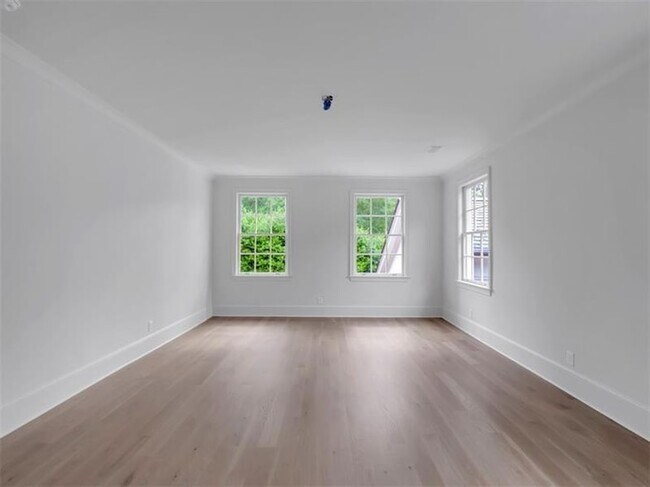 Building Photo - 3625 Tuxedo Rd NW