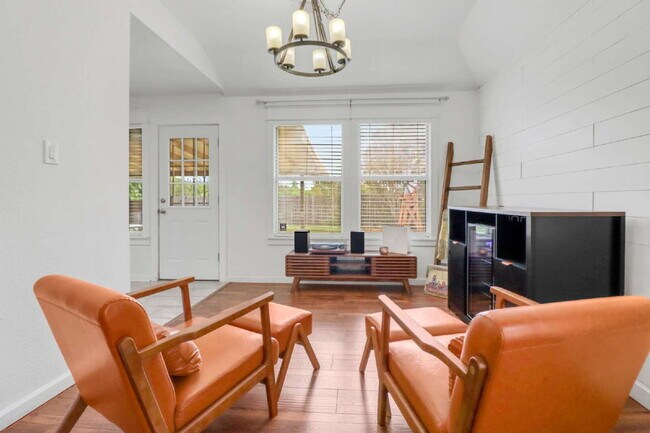 Building Photo - "Charming 3-Bedroom Home in San Antonio with Spacious 1530 sq ft Layout & 2 Full Baths!"