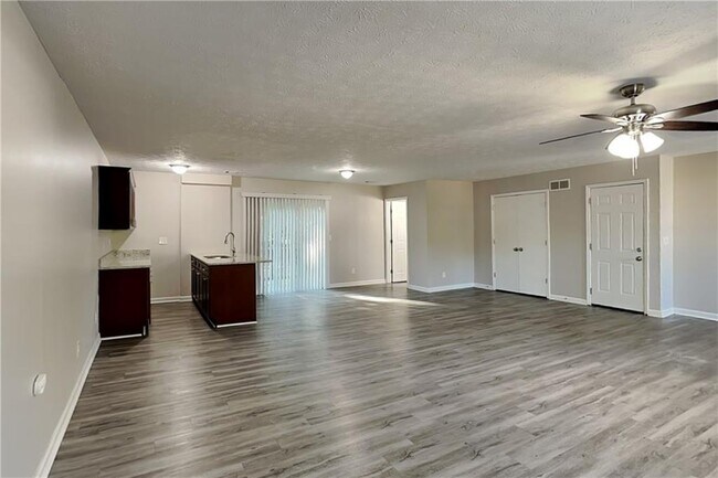 Building Photo - 2078 Arrowhead Trail