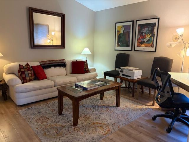 Building Photo - 726 Vista Lago Dr N