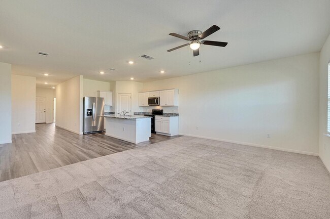 Building Photo - Beautiful home in Pflugerville