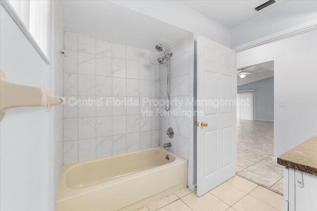 Building Photo - 508 Glade Ct