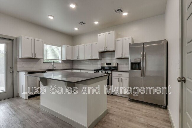 Building Photo - 13508 Vinita Dr