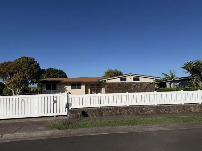 Building Photo - 98-1211-1211 Mahipua St