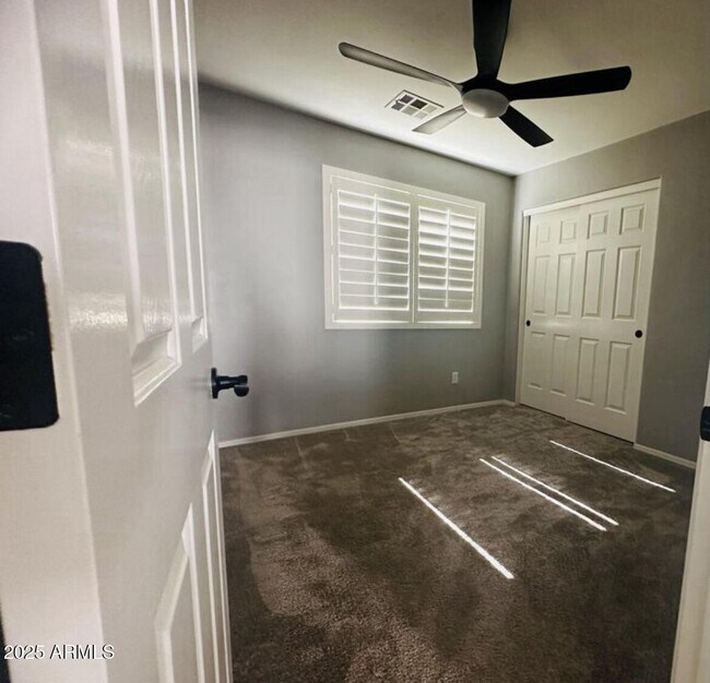 Building Photo - 90 W Beechnut Pl