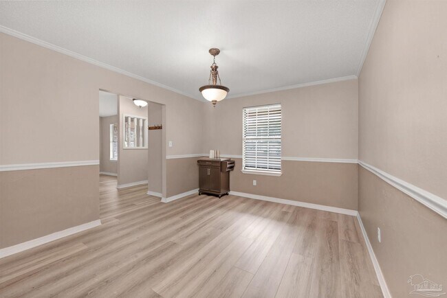 Building Photo - 5850 Princeton Dr