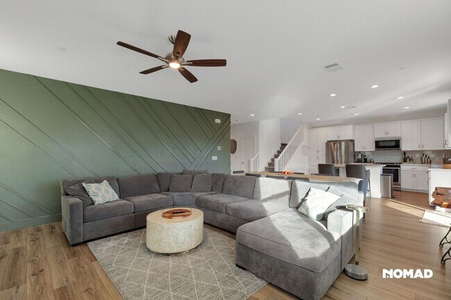 Building Photo - Dive into a Stunning Home in Roseville with Heated Pool - Available Jan 2026!