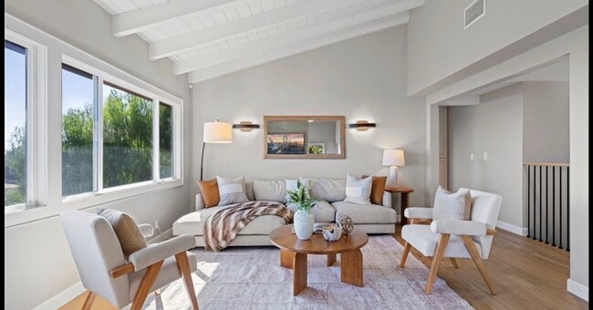 Building Photo - Resort-Style Living with Pool & Iconic Coastal Views