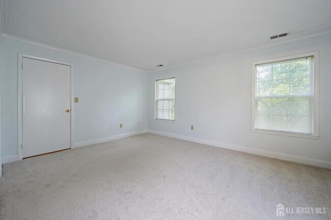 Building Photo - 103 Sequoia Ct