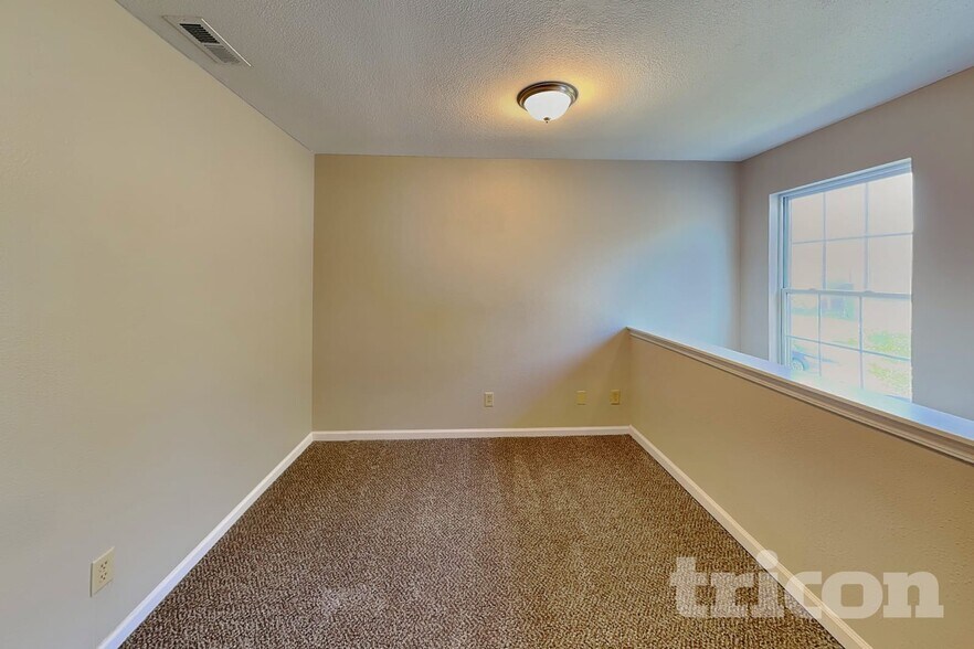 Building Photo - 7629 Mansfield Way