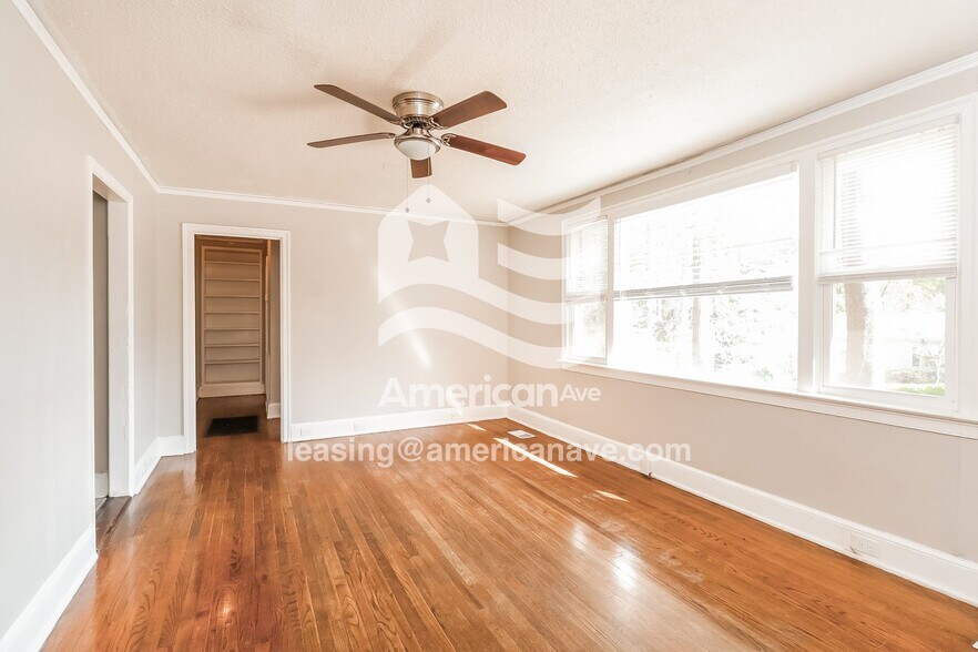 Building Photo - 1490 Cameron St