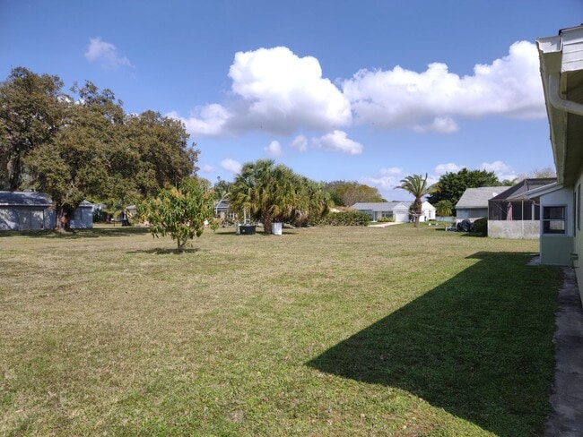 Building Photo - Annual Unfurnished Renovated Single-family Home near Mckibben Park!