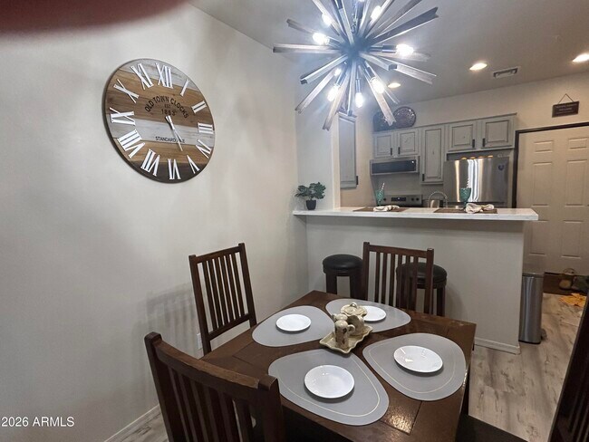 Building Photo - 2399 Quarter Horse Trl