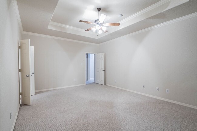 Building Photo - 10623 Wallingford Pl