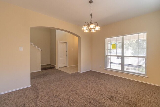 Building Photo - 2013 Rachel Ln