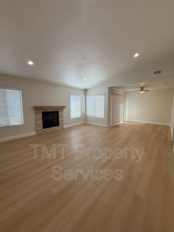 Building Photo - 1219 Jackie Ln