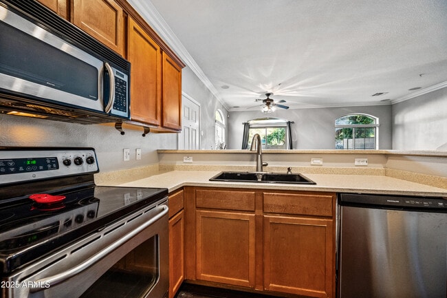 Building Photo - 1350 S Greenfield Rd