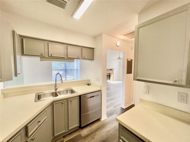 Building Photo - 4025 Angel Oak Ct