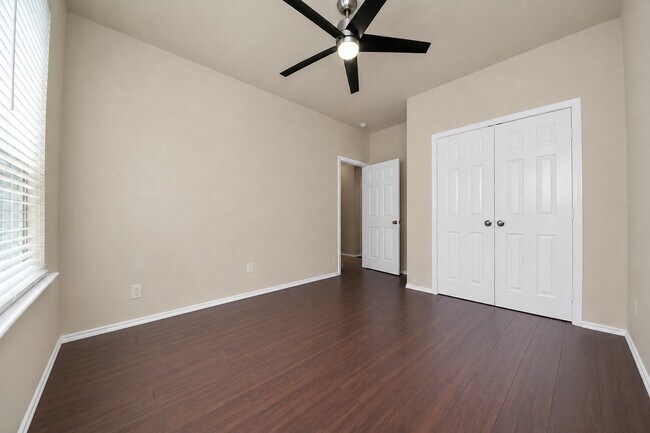 Building Photo - 3111 Dakota Falls Dr