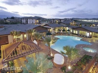 Building Photo - 2088 E Lakeshore Dr