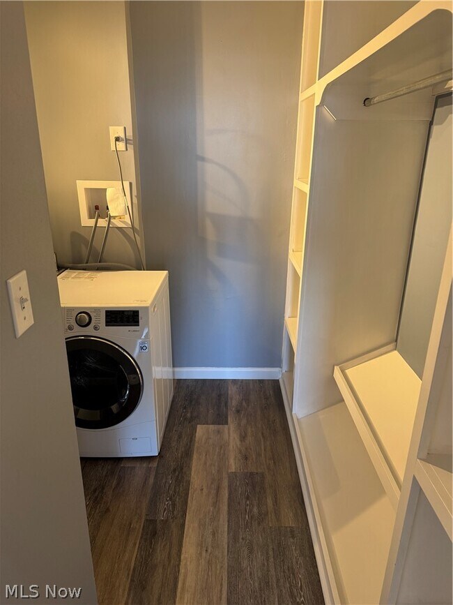 Building Photo - 12900 Lake Ave