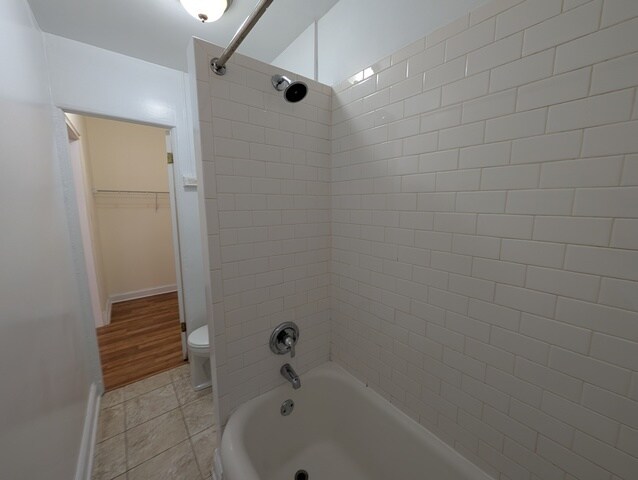 Building Photo - 5425 N Kenmore Ave