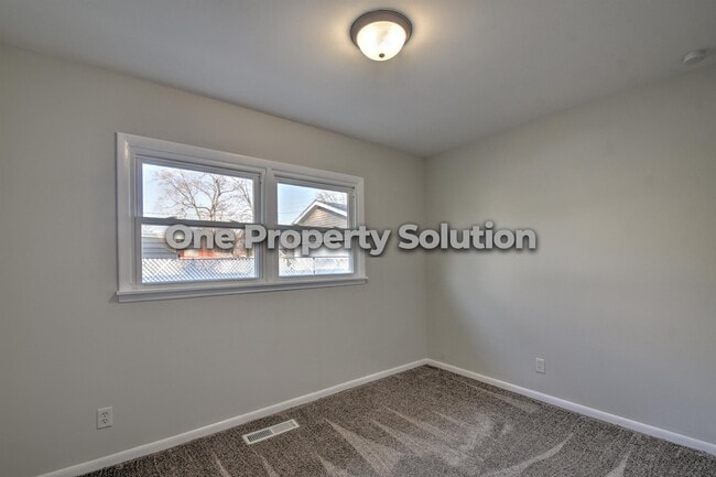 Building Photo - 6615 Rhode Island Ave