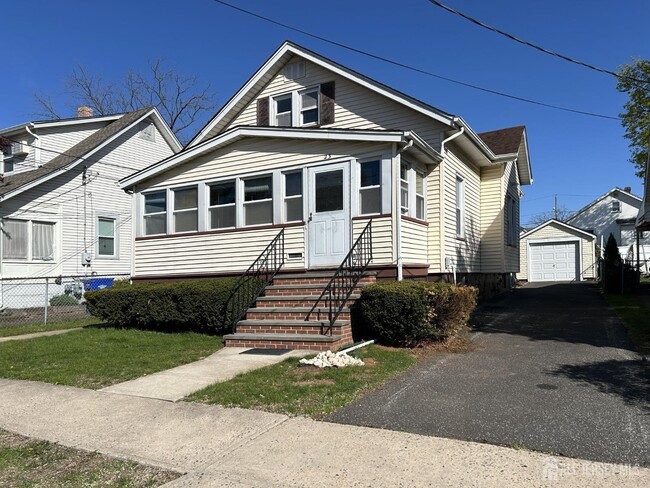 Primary Photo - 23 Cedar Ave