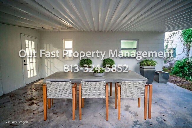 Building Photo - Bright Corner-Lot Home Near Bayshore and City Conveniences