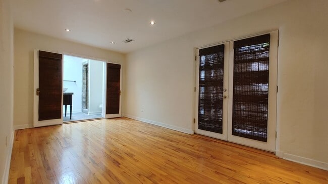 Building Photo - Coming Soon! Old Town Charm! 2 Bedroom Hou...