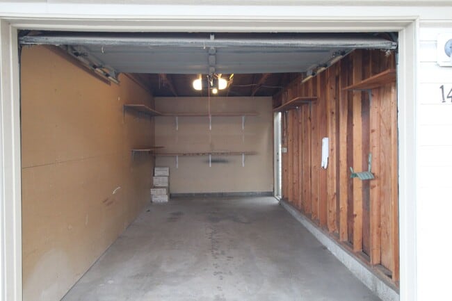 Building Photo - 7878 N Wilding Dr
