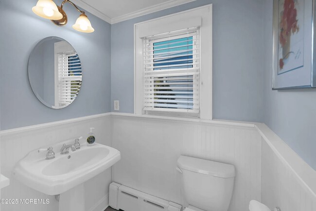 Building Photo - 62 Elm Pl