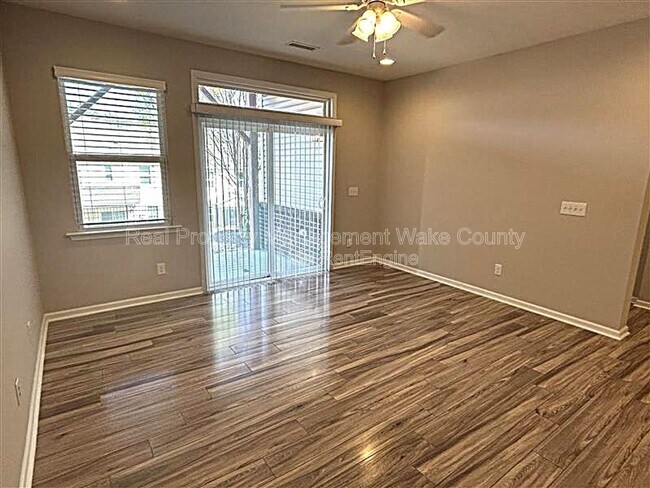 Building Photo - 1428 Glenwater Dr