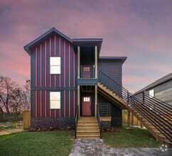 Building Photo - 4754 Sunbeam St