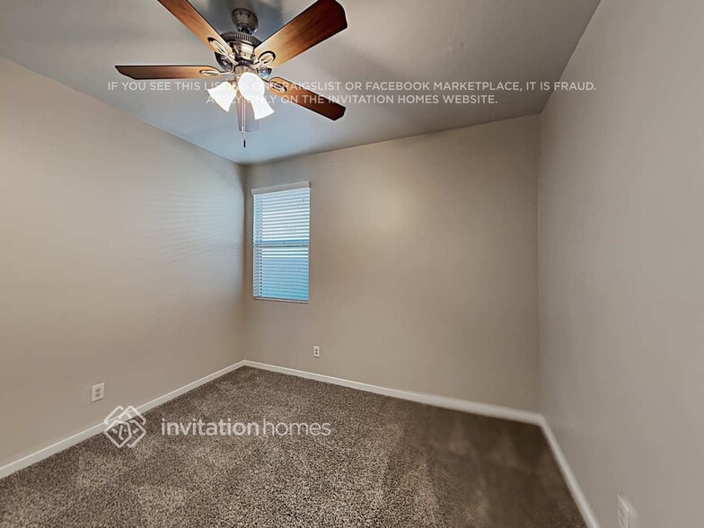 Building Photo - 9821 W Southgate Ave