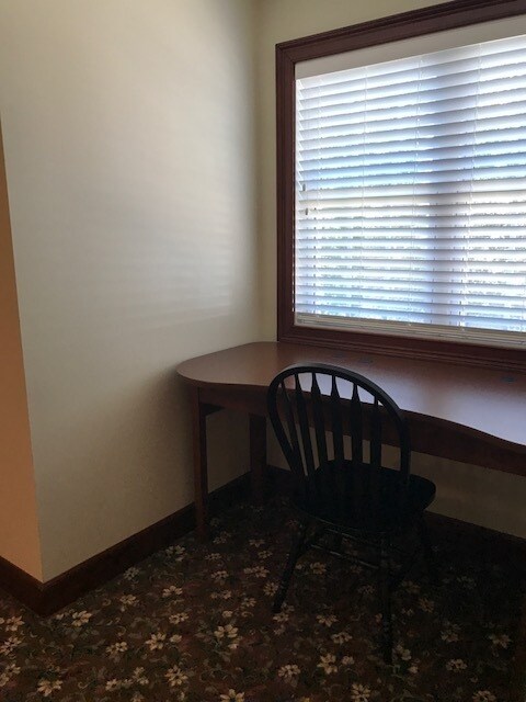 Building Photo - 1 Bedroom/ 1 Bathroom Furnished Garage apartment off Hwy. 441! Available early June!