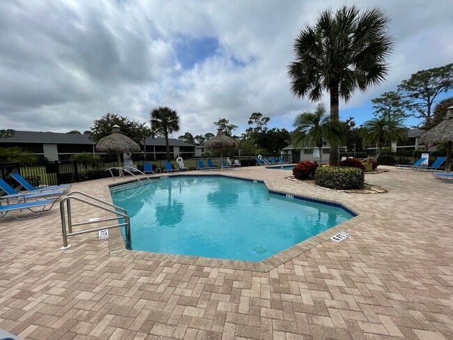 Building Photo - ANNUAL RENTAL - 2/2 CONDO IN ABBEY AT BERKSHIRE VILLAGE