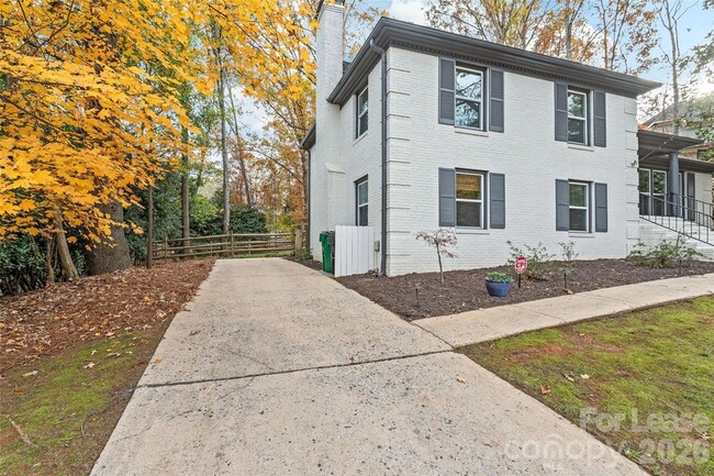 Building Photo - 3800 Terrebonne Ct