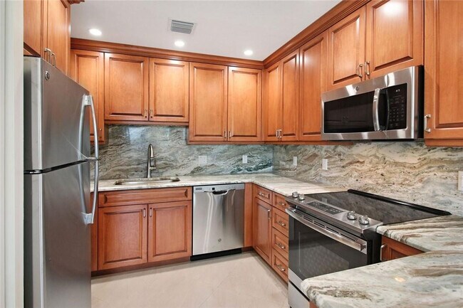 Building Photo - 4620 Bougainvilla Dr