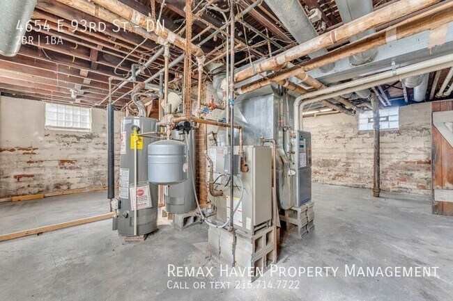 Building Photo - 4654 E 93rd St