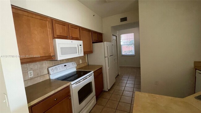 Building Photo - 9887 Baywinds Blvd