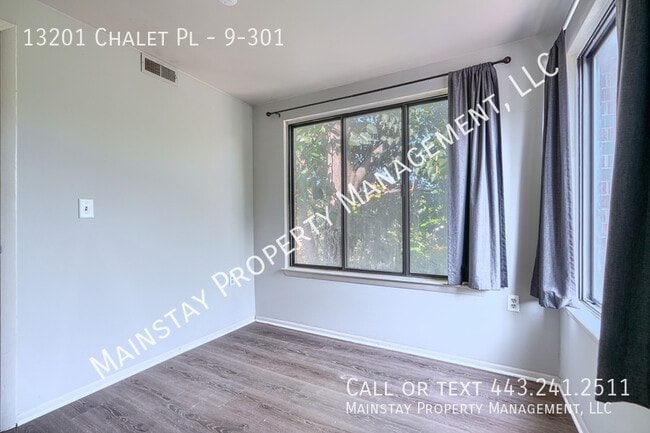 Building Photo - 13201 Chalet Pl