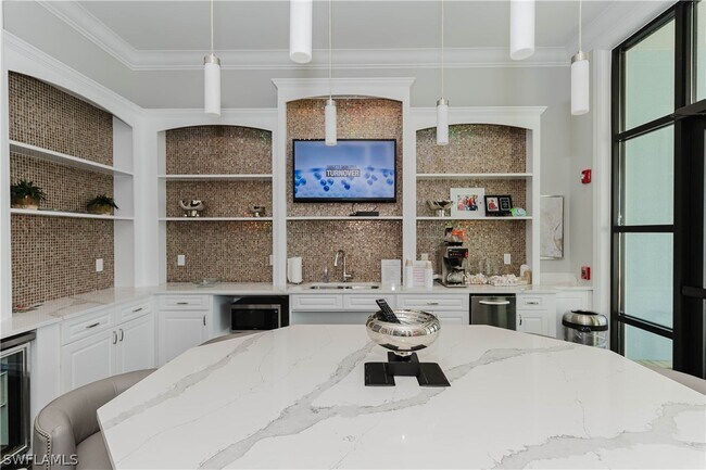 Building Photo - 5690 Mayflower Way