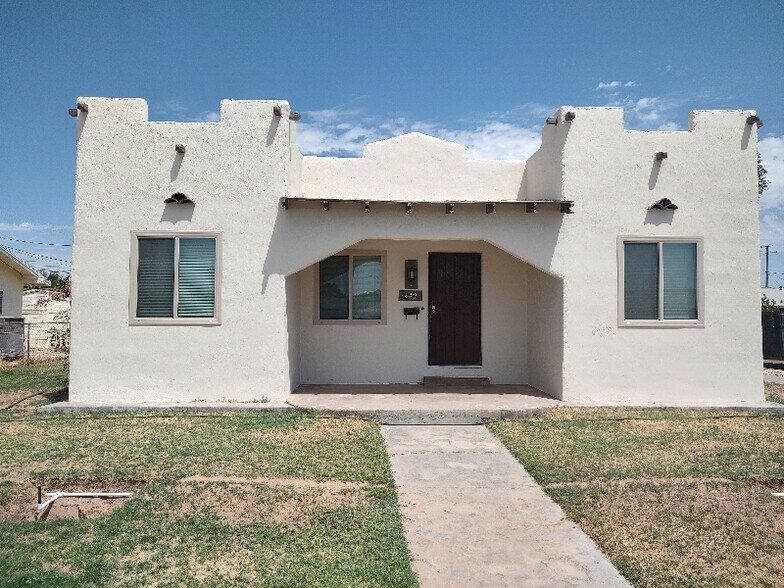 Building Photo - 240 N 3rd St