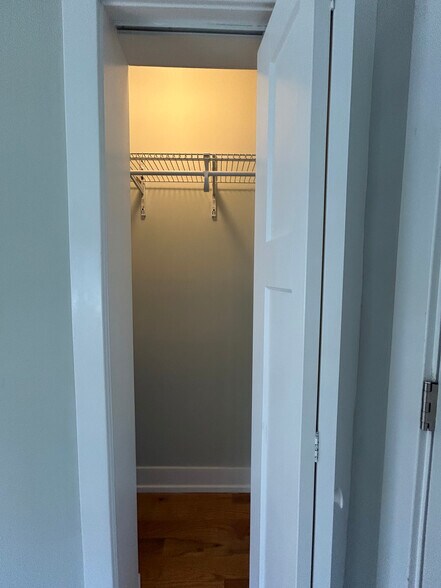 Building Photo - 545 Chestnut St