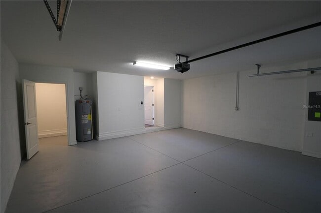 Building Photo - 4510 S Manhattan Ave