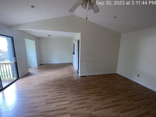 Building Photo - 912 Drew Ct